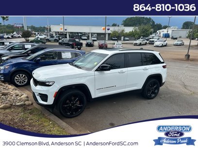 Used 2023 Jeep Grand Cherokee Altitude