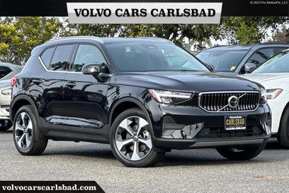 New 2025 Volvo XC40 B5 Core w/ Protection Package Premier