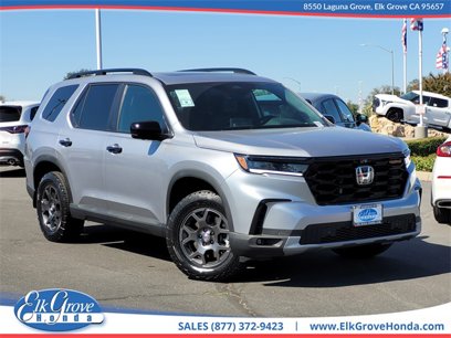 New 2025 Honda Pilot TrailSport