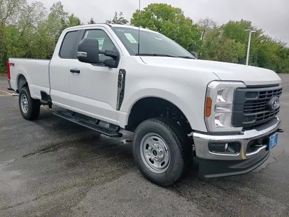 New 2024 Ford F250 XL w/ FX4 Off-Road Package