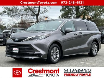 Certified 2024 Toyota Sienna LE