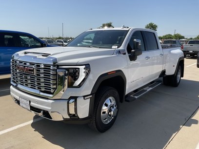 New 2025 GMC Sierra 3500 Denali w/ Snow Plow Prep/Camper Package