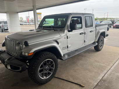 Used 2022 Jeep Gladiator Overland w/ Popular Equipment Package