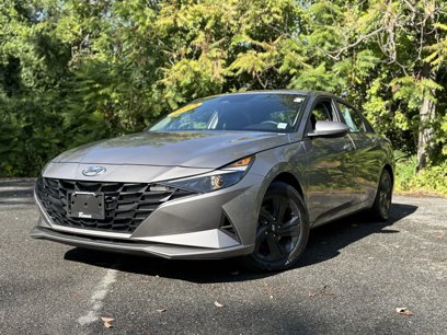 Used 2023 Hyundai Elantra Blue