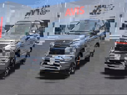 Used 2024 Mitsubishi Outlander SE