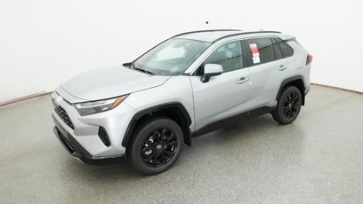 New 2025 Toyota RAV4 SE