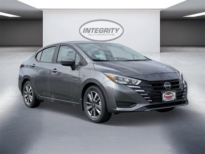 New 2025 Nissan Versa SV w/ Trunk Package