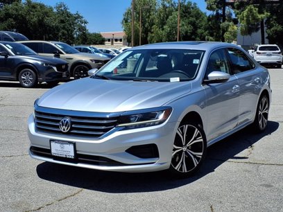Used 2021 Volkswagen Passat 2.0T SE