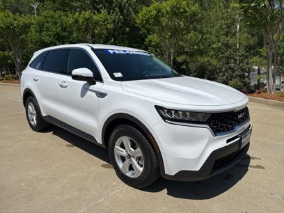 Used 2023 Kia Sorento LX