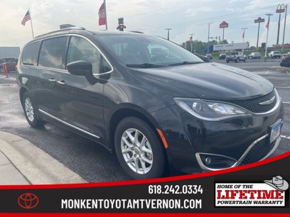 Used 2020 Chrysler Pacifica Touring-L w/ Advanced Safetytec Group