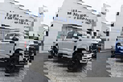 New 2025 Ford F250 Lariat w/ Lariat Ultimate Package