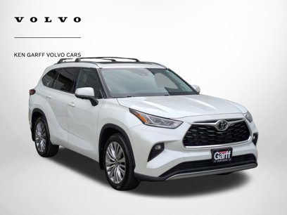 Used 2023 Toyota Highlander Platinum
