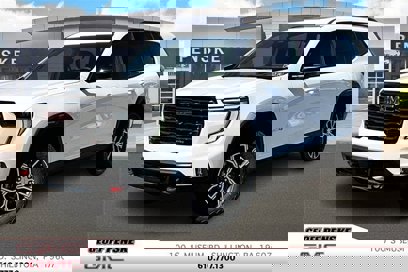 New 2025 GMC Acadia AT4 w/ Luxury Package