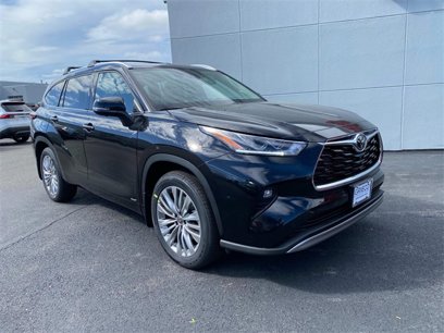 New 2025 Toyota Highlander Platinum