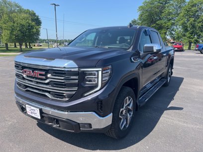 New 2025 GMC Sierra 1500 SLT w/ SLT Premium Plus Package