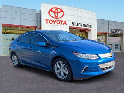 Used 2018 Chevrolet Volt Premier w/ Driver Confidence Package