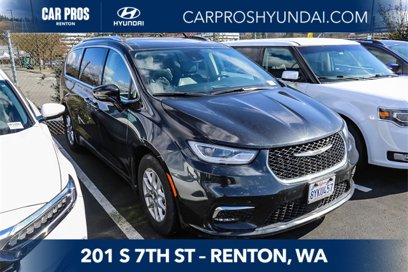 Used 2021 Chrysler Pacifica Touring-L