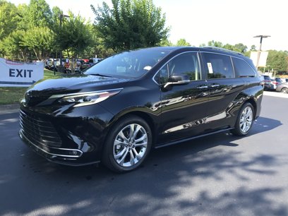 Certified 2022 Toyota Sienna Platinum