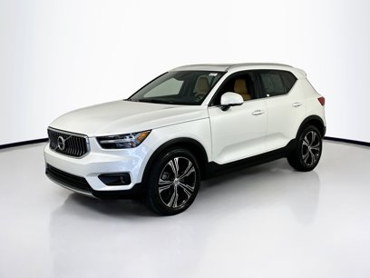 Used 2022 Volvo XC40 T4 Inscription w/ Advanced Package
