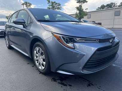 New 2025 Toyota Corolla LE