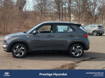 New 2025 Hyundai Venue Limited