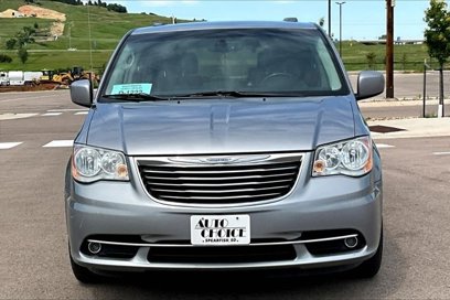 Used 2016 Chrysler Town & Country Touring