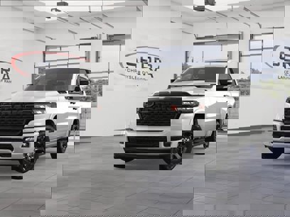 New 2025 RAM 1500 4x4 Crew Cab