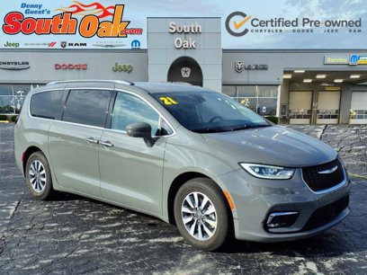 Certified 2021 Chrysler Pacifica Touring-L