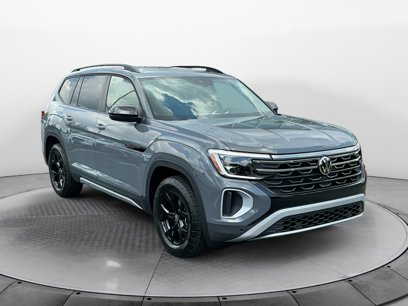 New 2025 Volkswagen Atlas Peak Edition SE