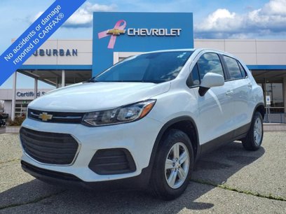 Used 2022 Chevrolet Trax LS w/ Tint and Cruise Package