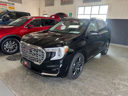 Used 2024 GMC Terrain Denali w/ Black Diamond Edition