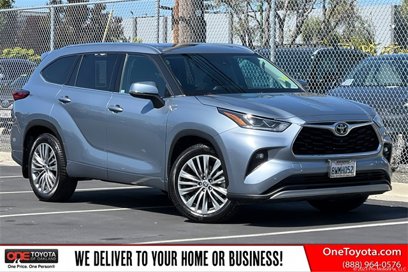 Used 2021 Toyota Highlander Platinum