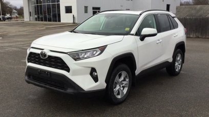 Used 2022 Toyota RAV4 XLE w/ Convenience Package