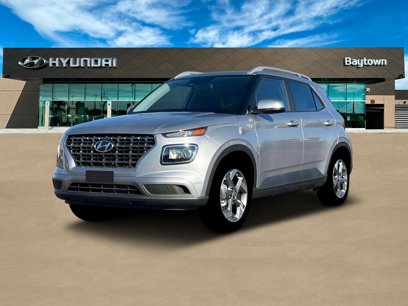 New 2025 Hyundai Venue SEL