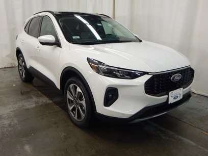 New 2025 Ford Escape Platinum w/ Premium Technology Package