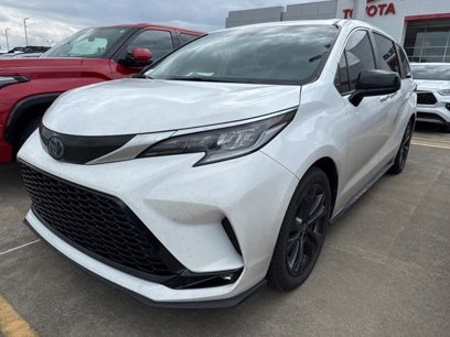 Certified 2022 Toyota Sienna XSE