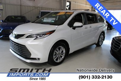 Used 2022 Toyota Sienna Platinum