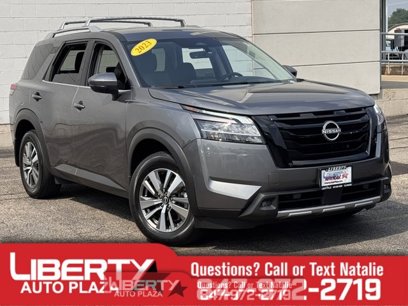 Used 2023 Nissan Pathfinder SL w/ Black Appearance Package