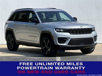 Used 2022 Jeep Grand Cherokee Altitude