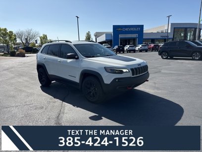 Used 2019 Jeep Cherokee Trailhawk w/ Comfort/Convenience Group