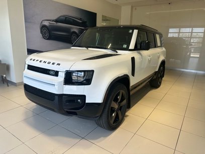 New 2025 Land Rover Defender 130 X-Dynamic SE