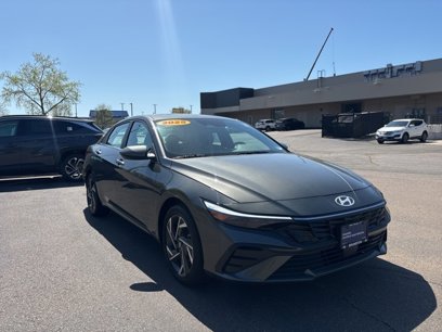 Certified 2025 Hyundai Elantra SEL w/ Cargo Package
