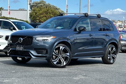 Used 2022 Volvo XC90 T8 R-Design w/ Advanced Package