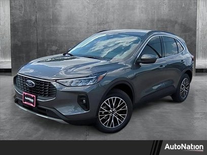 New 2025 Ford Escape SE