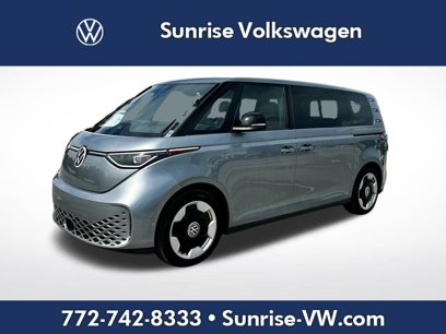 New 2025 Volkswagen ID. Buzz Pro S