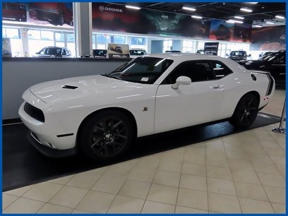 Certified 2016 Dodge Challenger R/T Scat Pack w/ Leather Interior Group