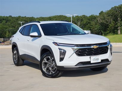 New 2025 Chevrolet Trax LT w/ Driver Confidence Package
