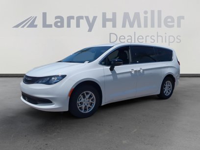 New 2025 Chrysler Voyager LX