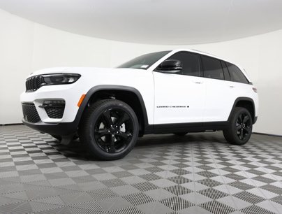 New 2025 Jeep Grand Cherokee Limited w/ Black Appearance Package