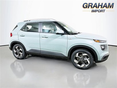 Used 2025 Hyundai Venue SEL